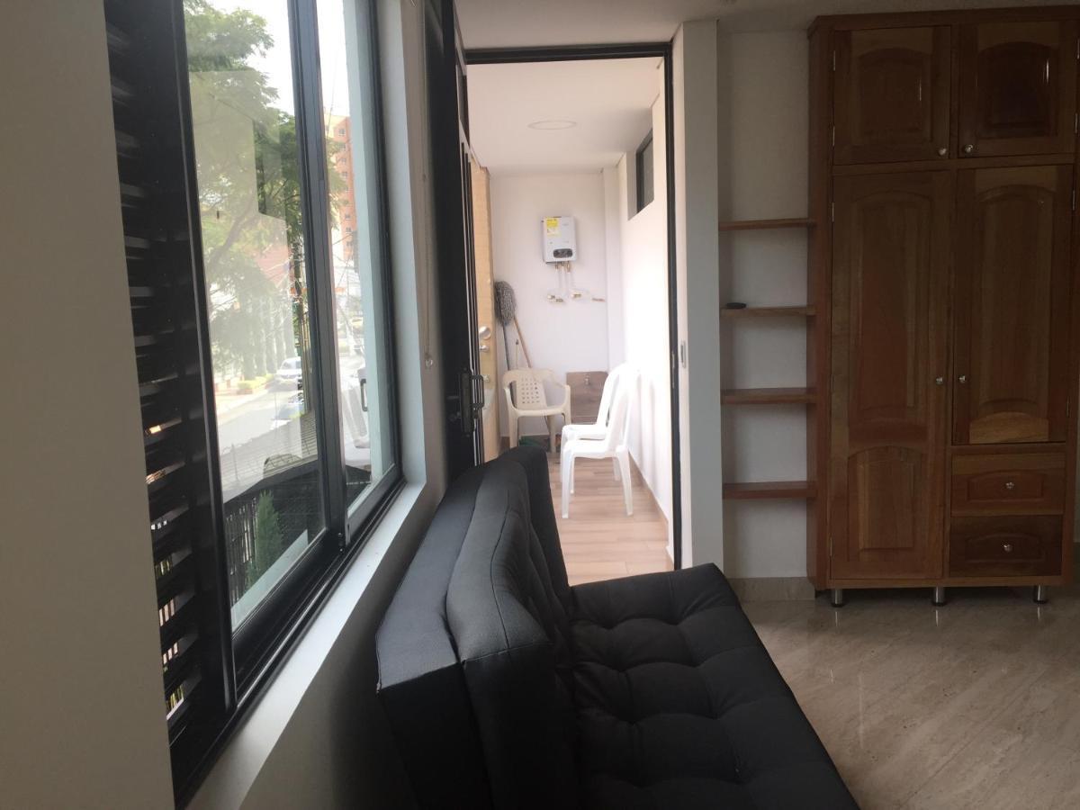 Nuevo, Moderno , Elegante Y Muy Bien Ubicado , En Laureles