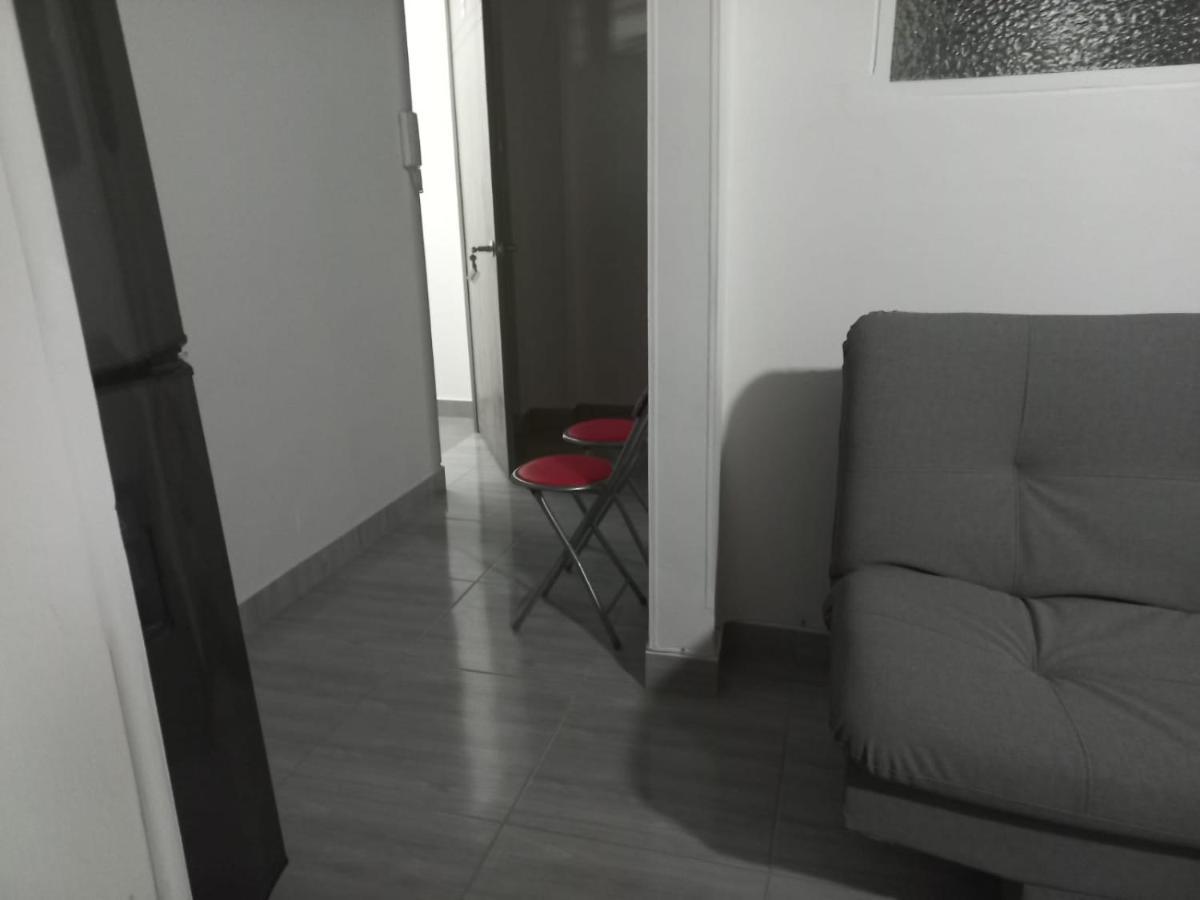 Aparta Estudio Amoblado 4 Medellín, San Joaquín Apartamento