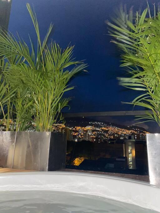 Apartamento Lux Penthouse Getaway Views Hot Tub Sauna Medellín