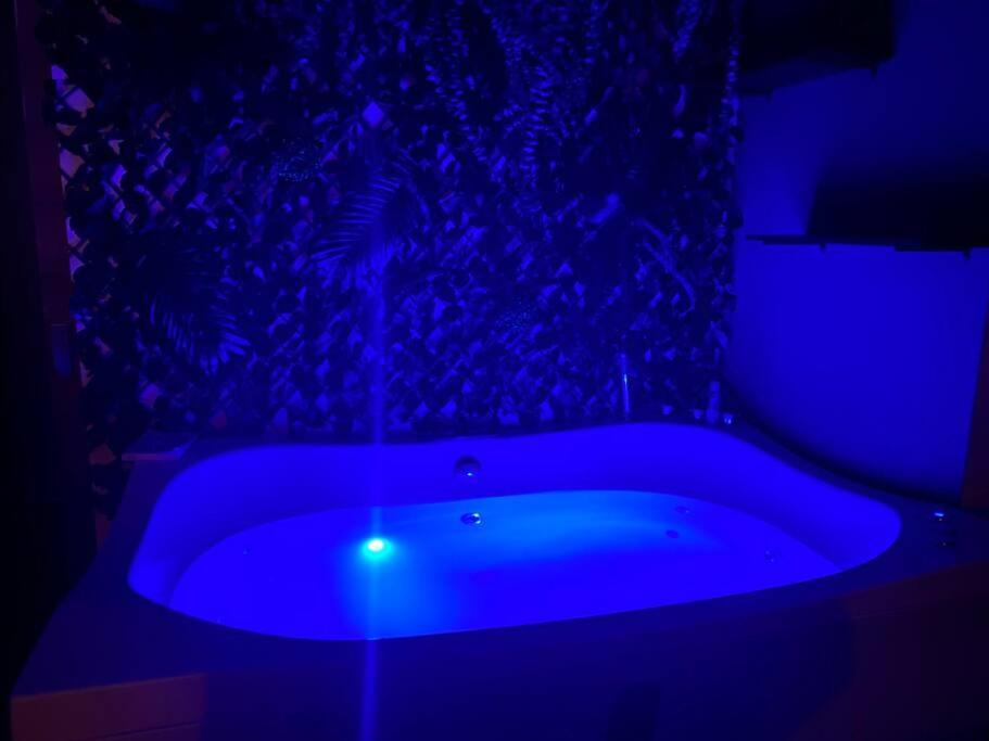 Lux Penthouse Getaway Views Hot Tub Sauna Apartamento