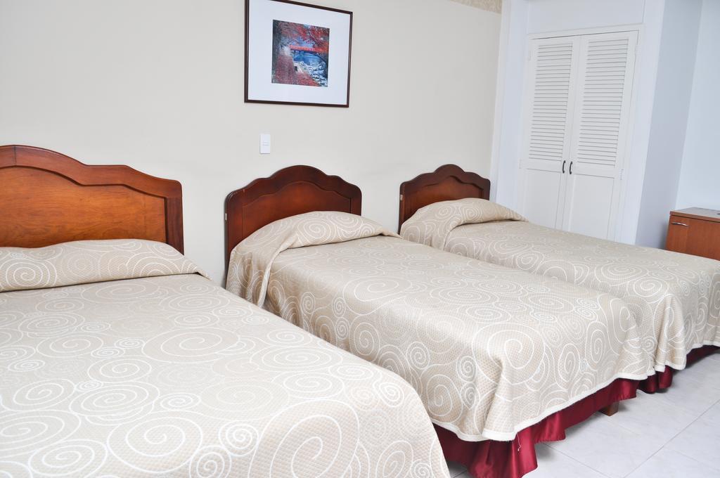 Hotel Laureles 70 3*