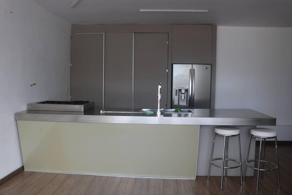 Lux Penthouse Getaway Views Hot Tub Sauna Apartamento Medellín