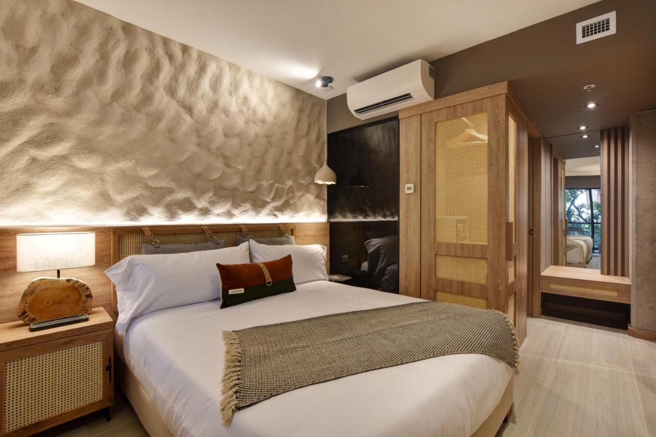 Landmark Hotel 4*