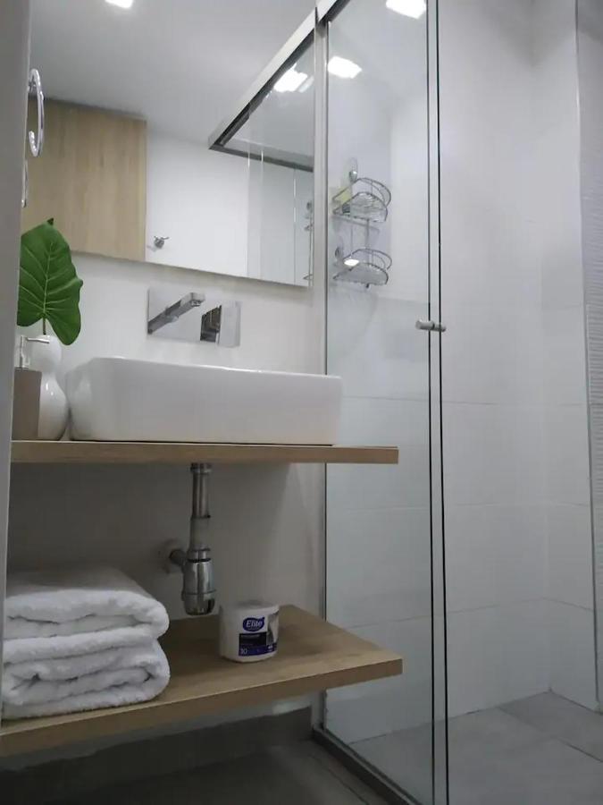 Zenia 70 Living & *