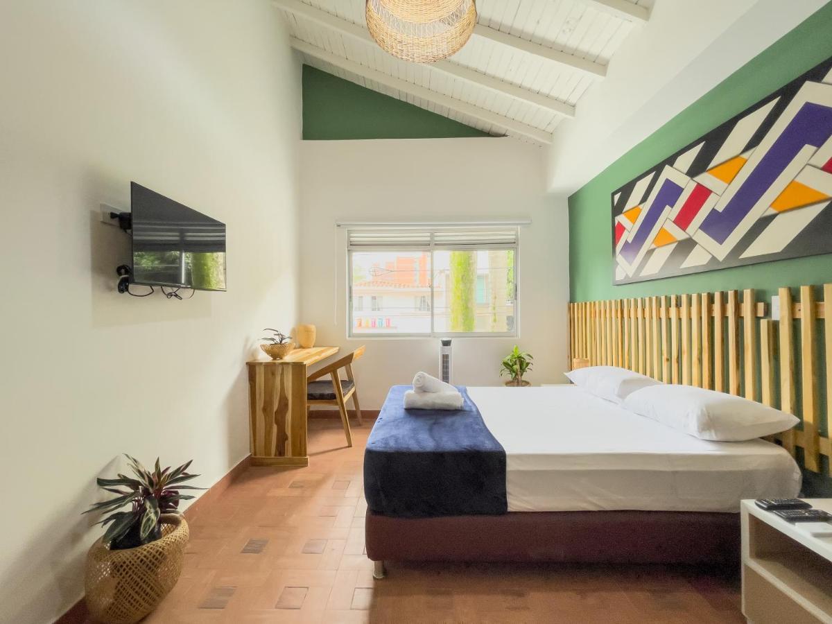 Hotel Casa Palmas *