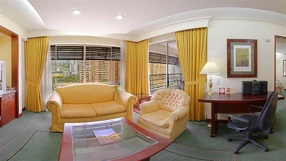 Four Points By Sheraton Hotel 4*