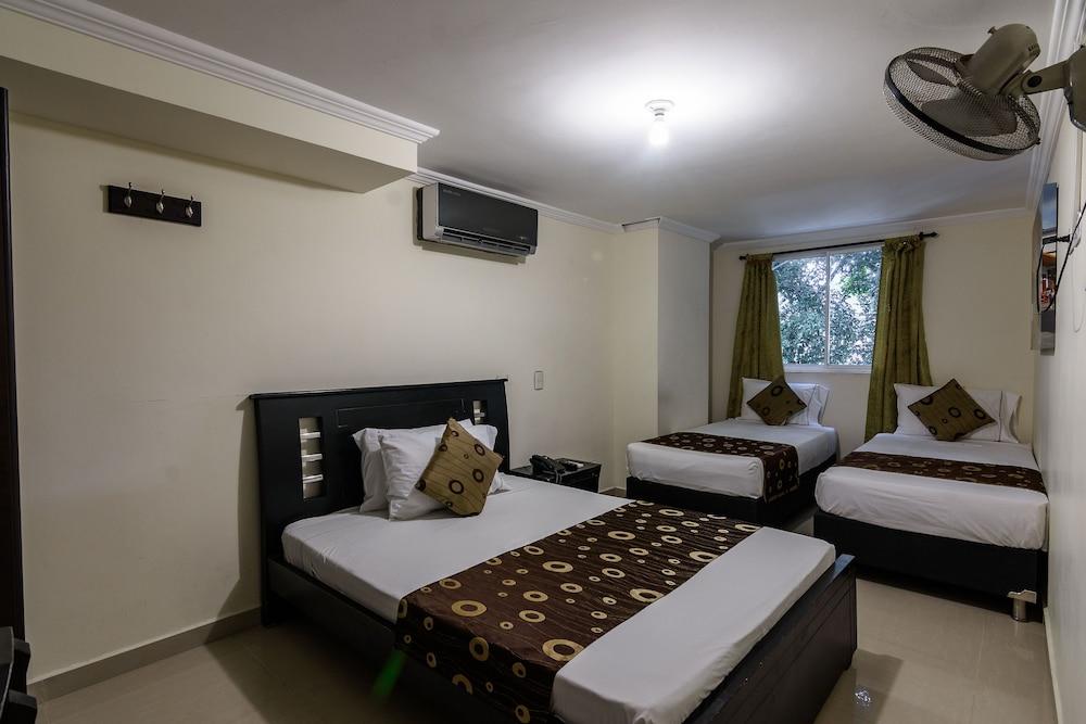 Hotel Ayenda Verony San Joaquin 3*