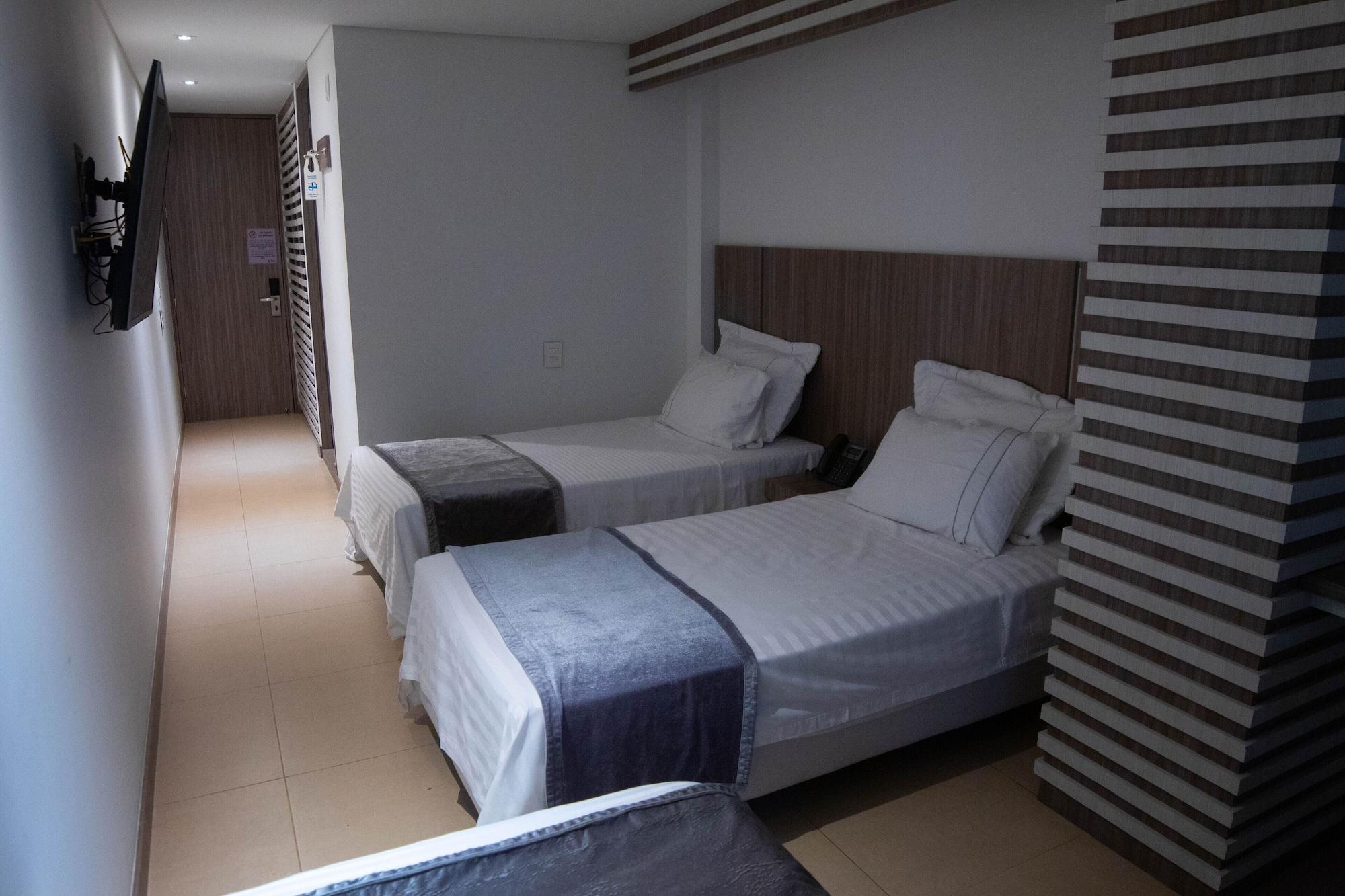 Park 42 Apartasuites Hotel 3*