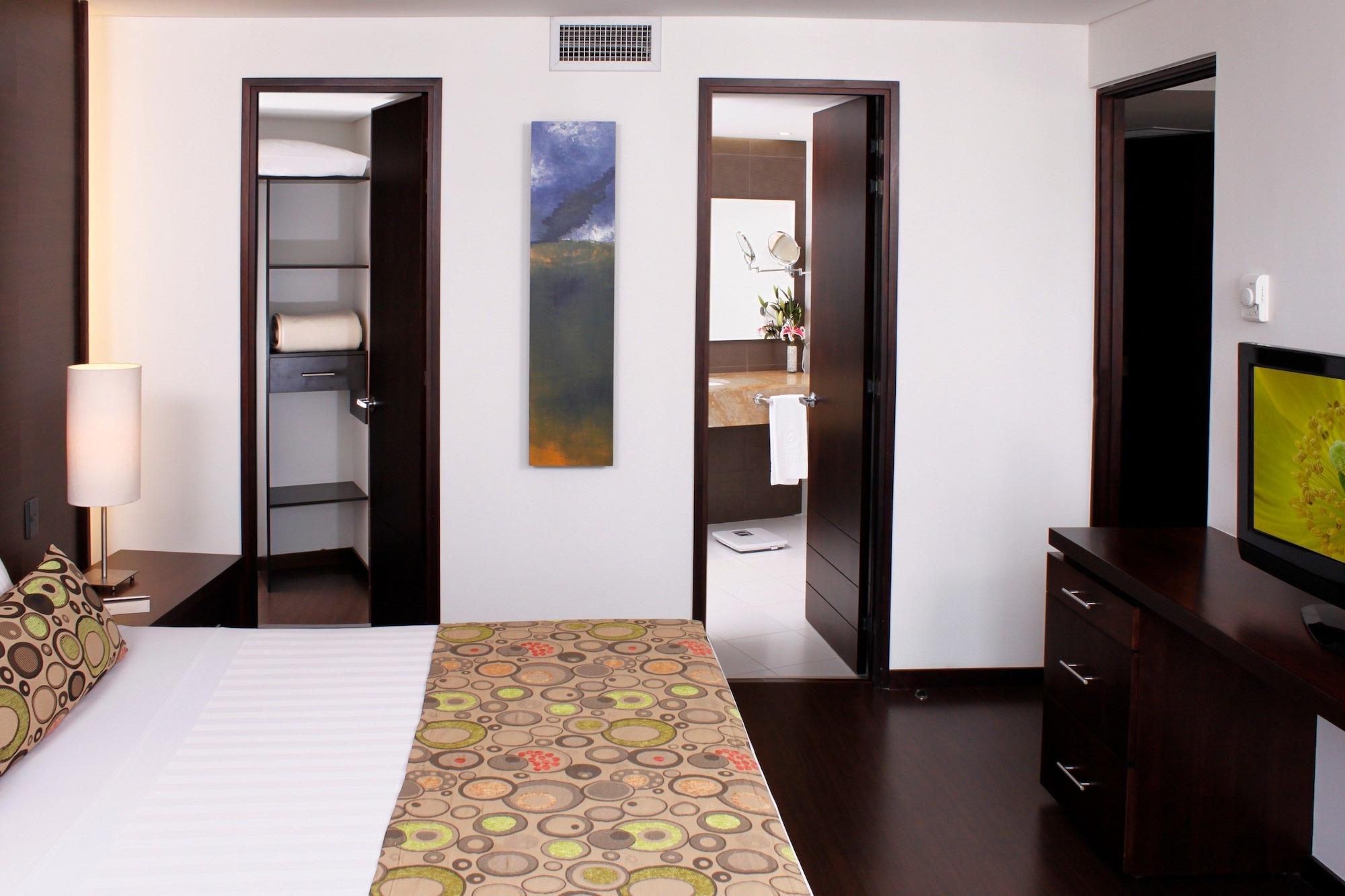 Hotel Estelar Milla De Oro 5*