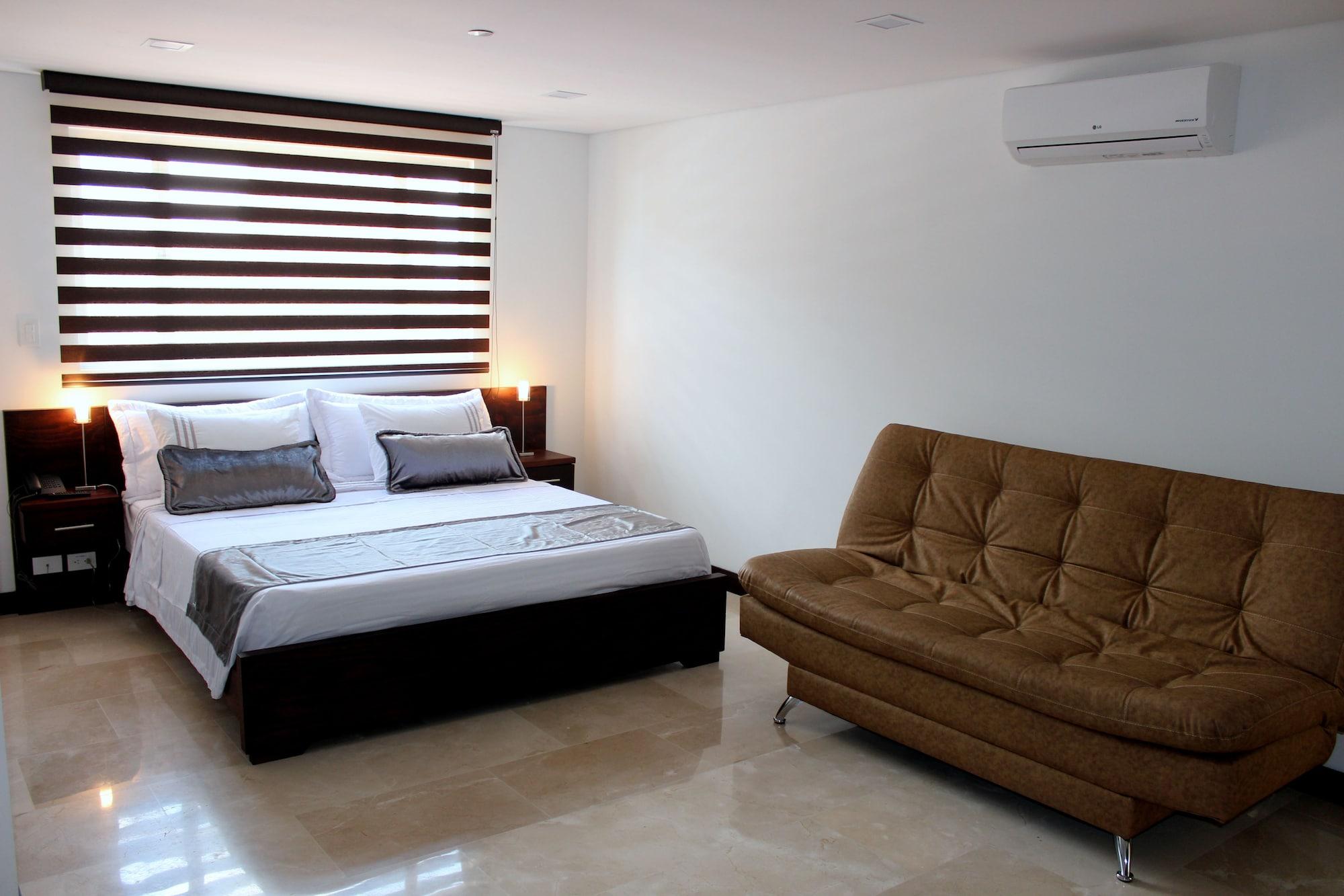 Lleras 10 Hotel 4*