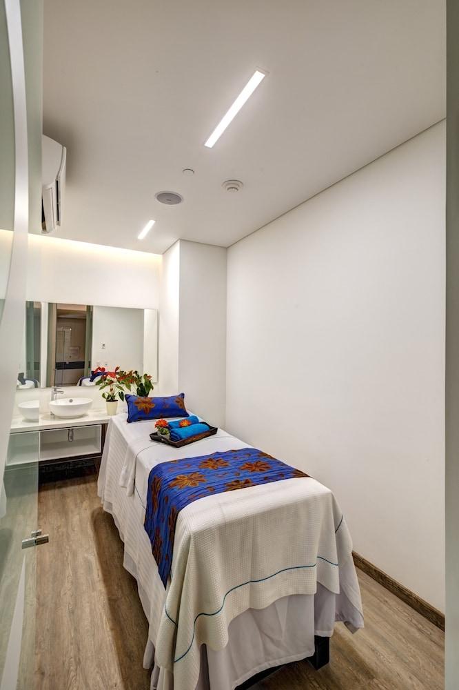Hotel Estelar La Torre 5*