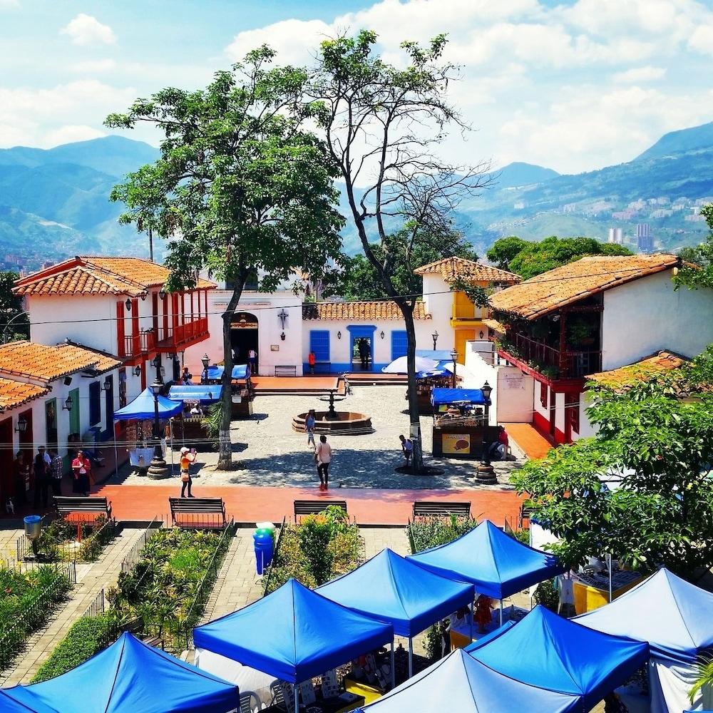 Hotel Palmas Del Estadio