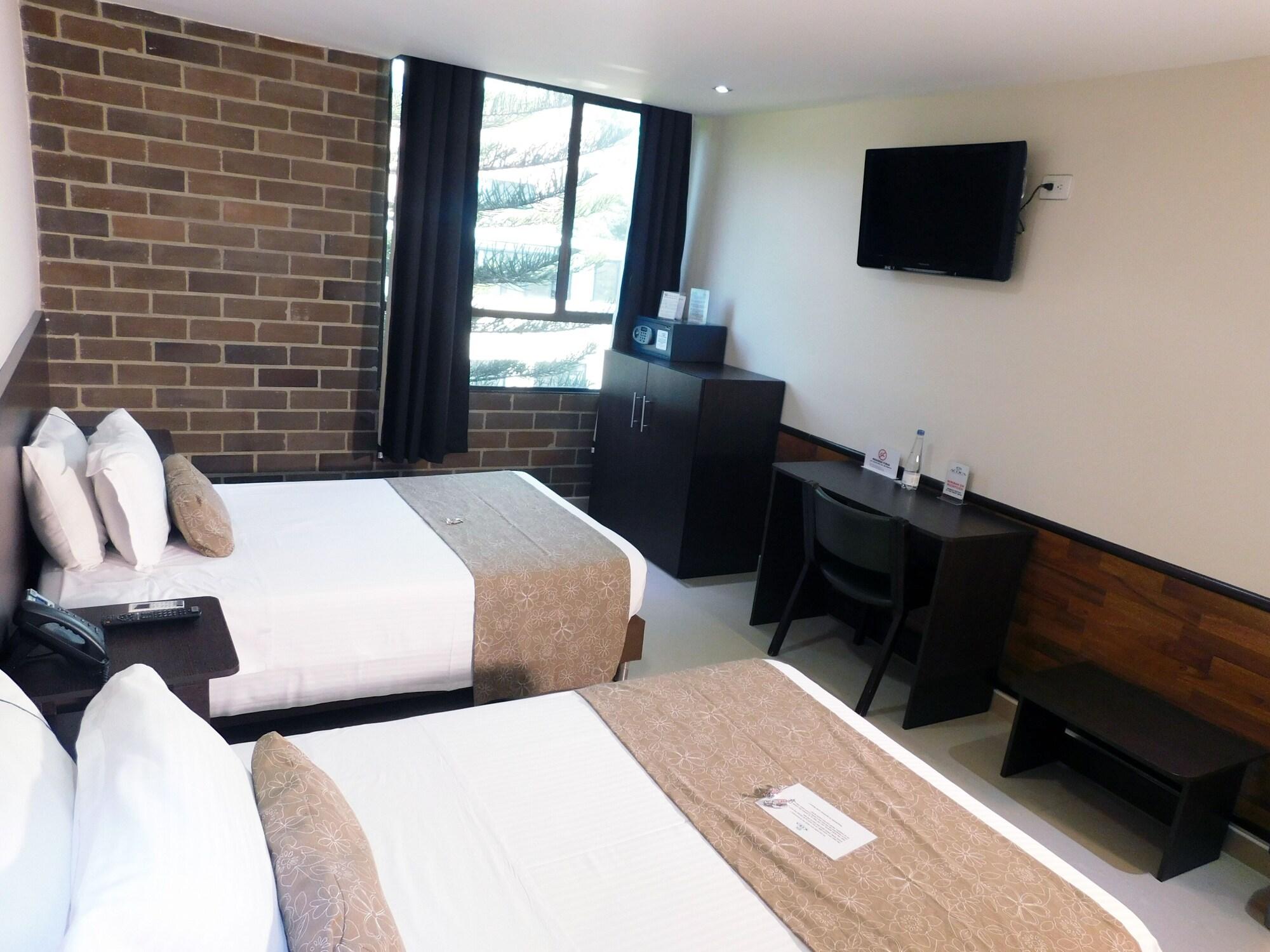 Acqua Hotel 3*