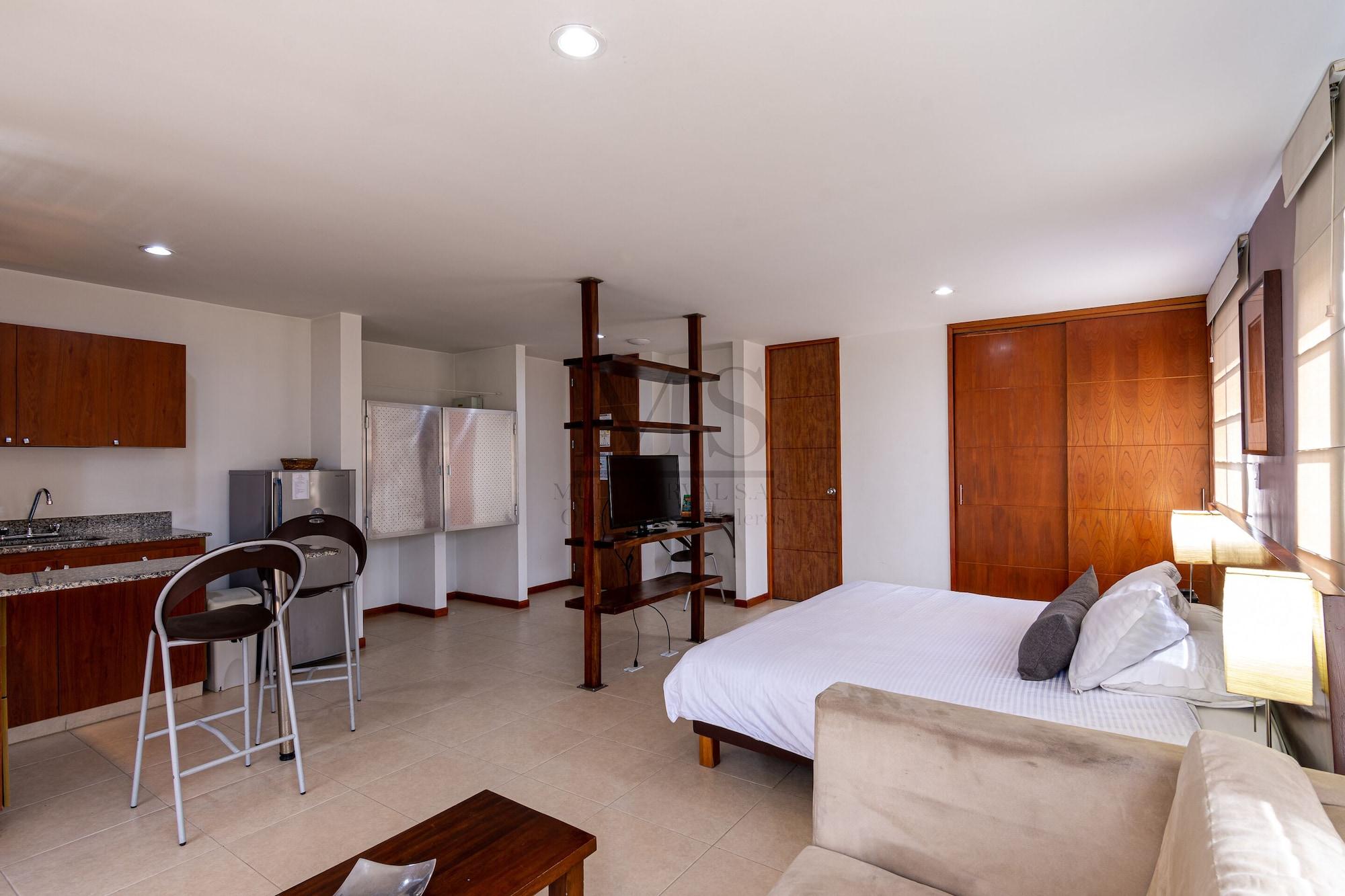 Hotel Cyan