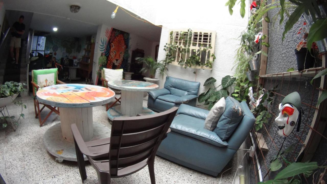 Básico Medellín Hostel Pensión