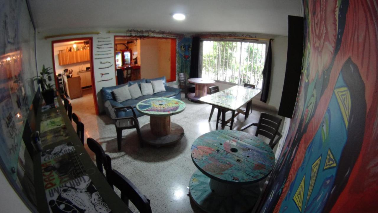 Pensión Básico Medellín Hostel Medellín