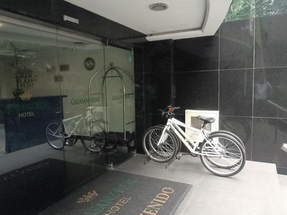 Calasanz Real Hotel
