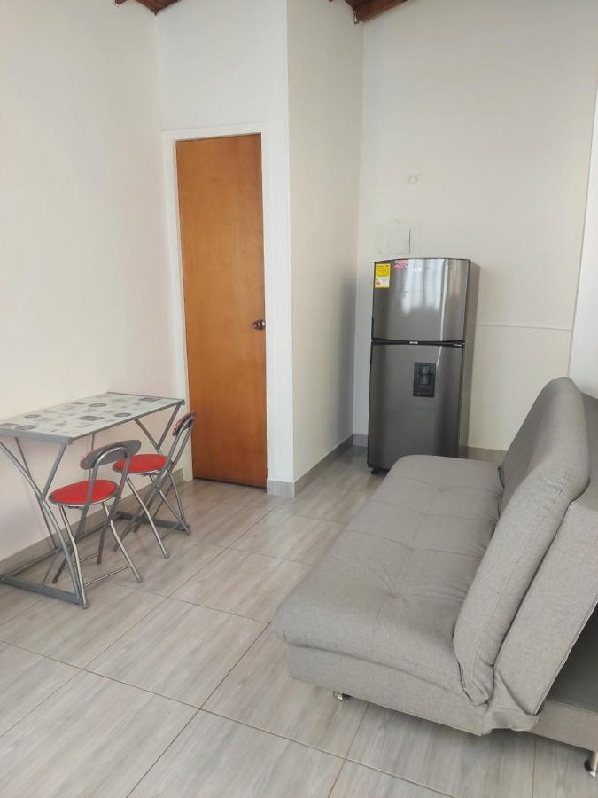 Aparta Estudio Amoblado 4 Medellín, San Joaquín *