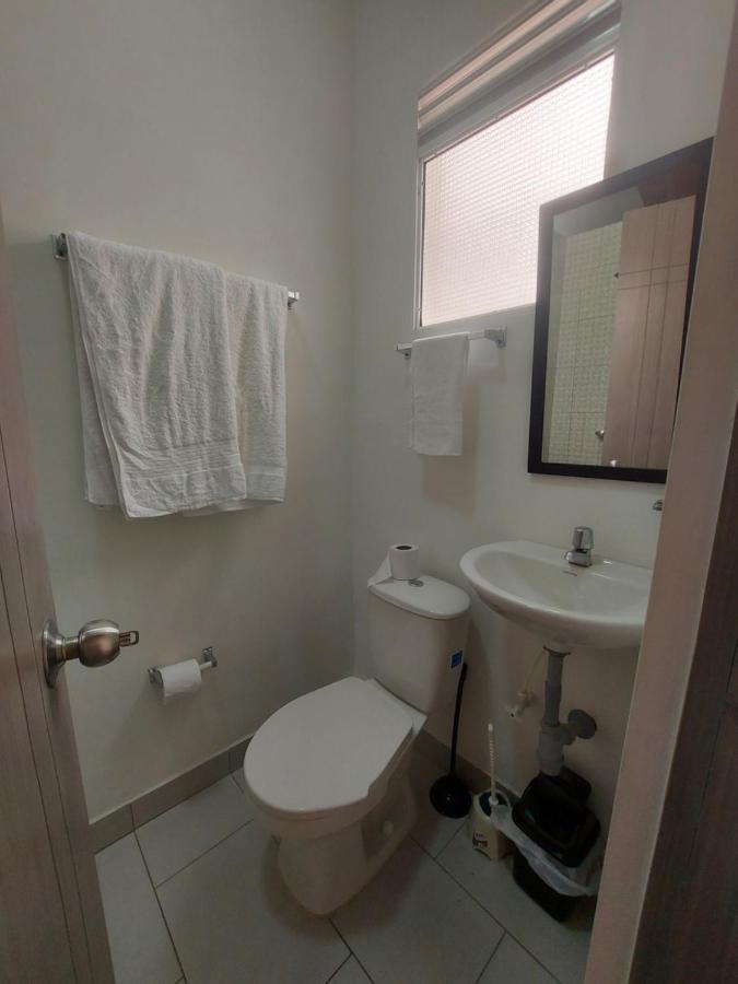 Aparta Estudio Amoblado 4 Medellín, San Joaquín * Medellín