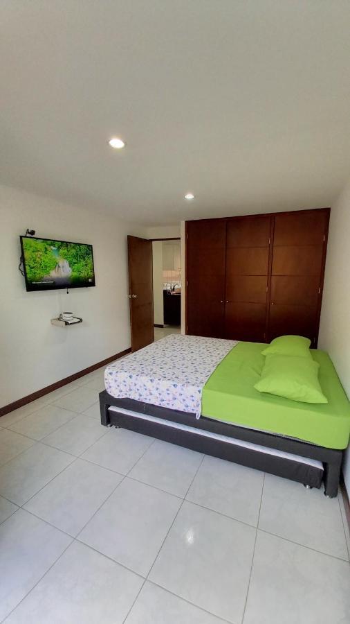 Remodelado Enlaureles 300mbps Internet Apartamento