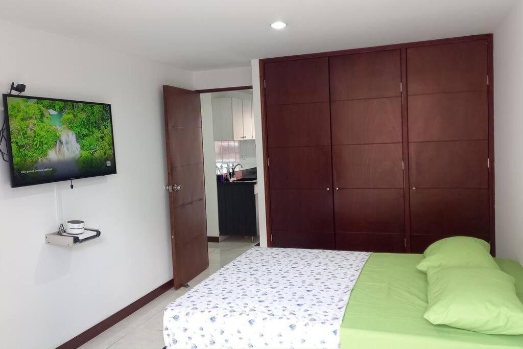 Remodelado Enlaureles 300mbps Internet Apartamento
