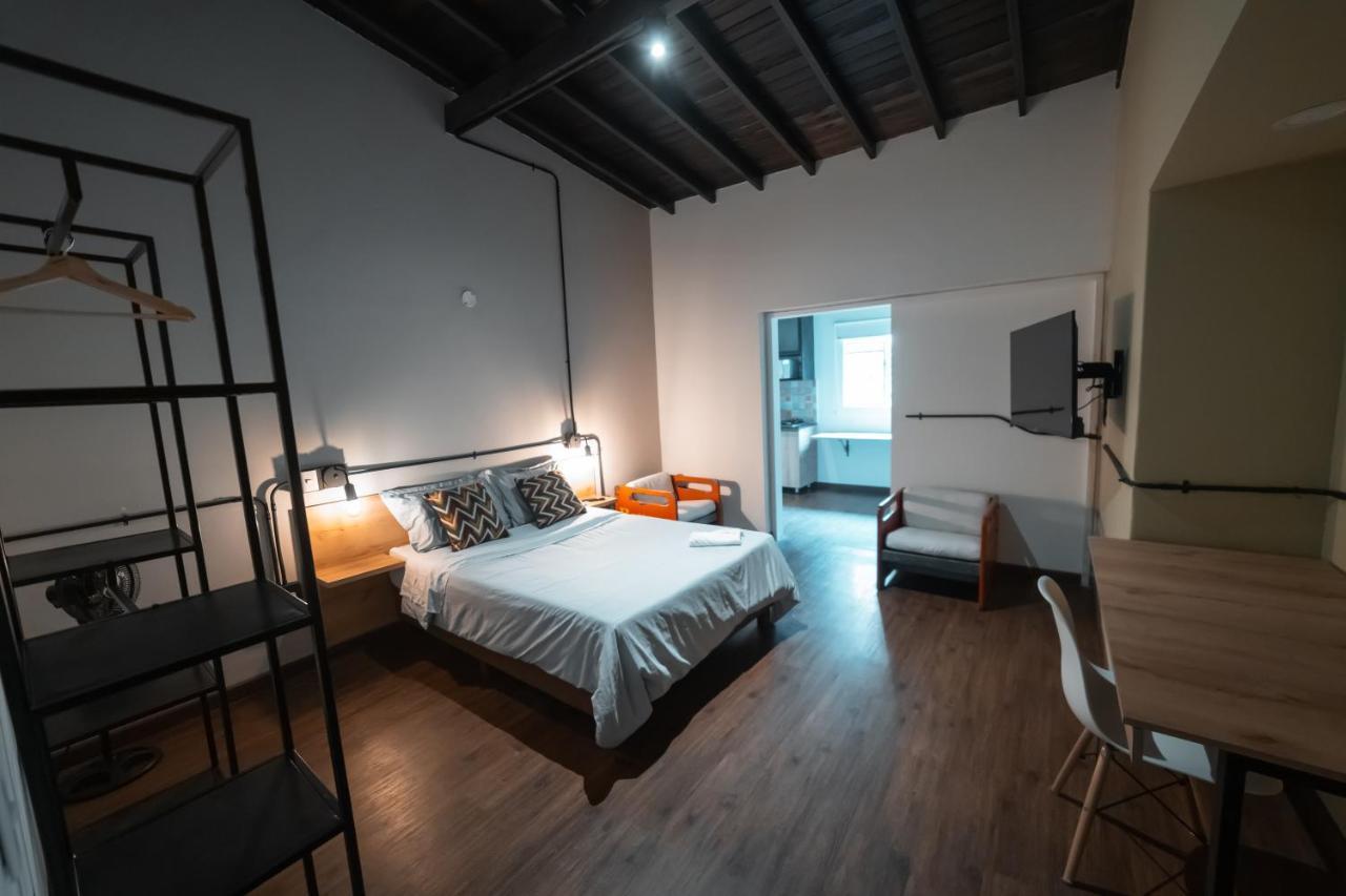 Loft Equipado En Poblado Cerca De Envigado Frn107 By Roots