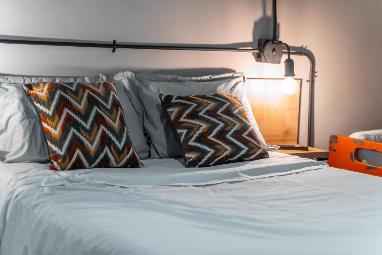 Loft Equipado En Poblado Cerca De Envigado Frn107 By Roots Apartamento Medellín