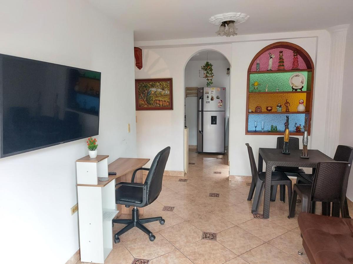 Apartamento Centro Comercial La - 3 *