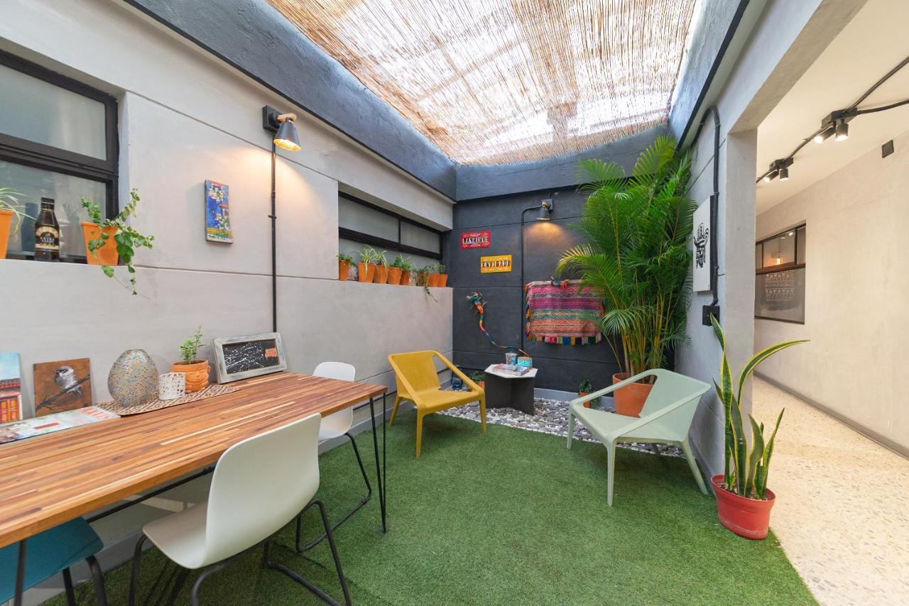 Casa Mosaiko- Local Art&design *