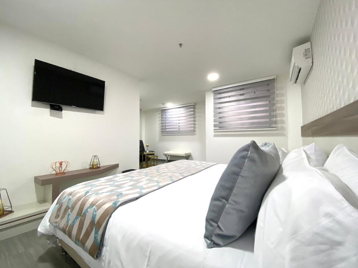 Seven Hotel