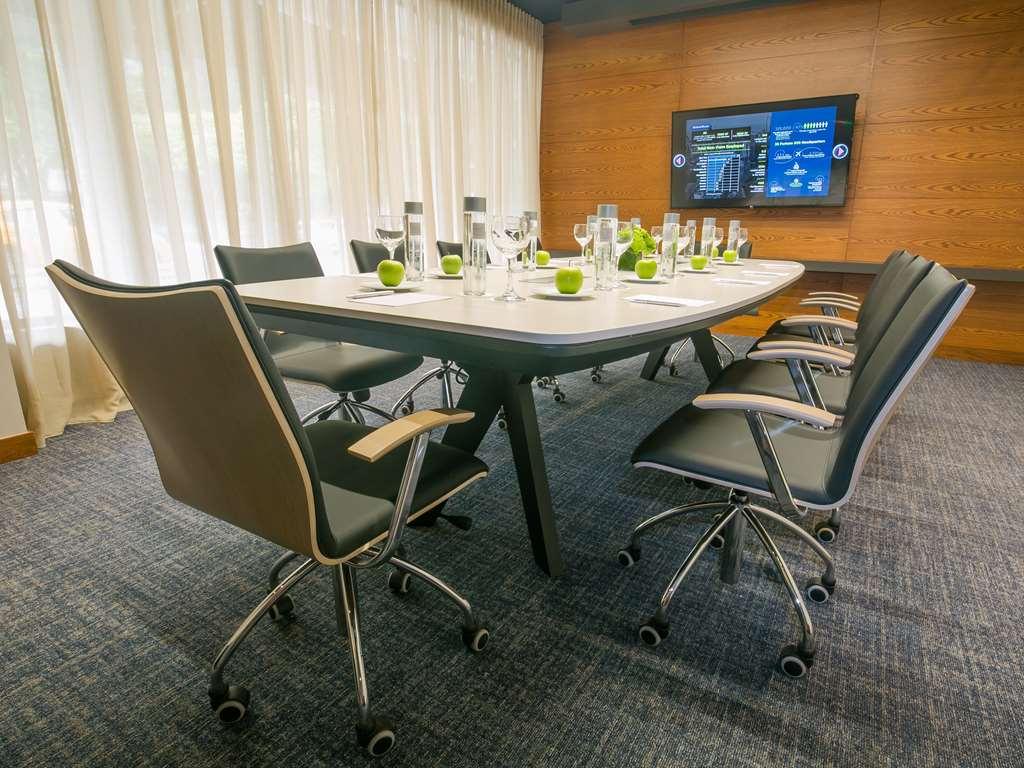 Poblado Plaza Hotel
