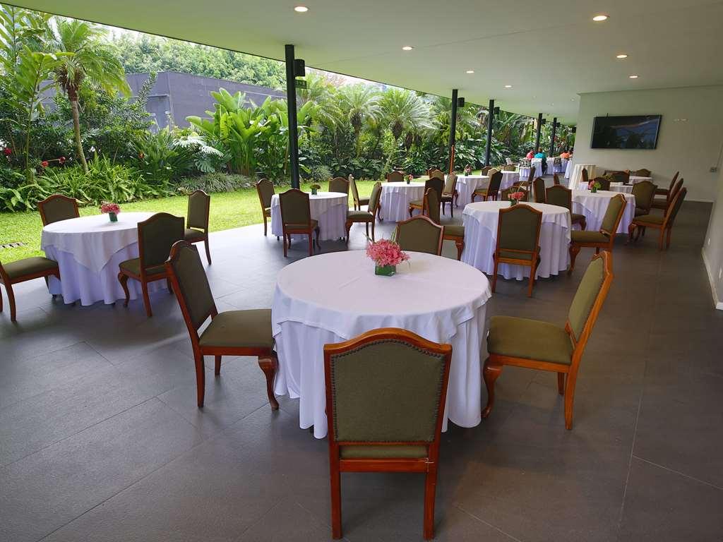 Poblado Plaza Hotel 5*