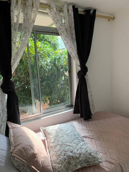 Apartamento Cerca A Plaza Mayor En * Medellin