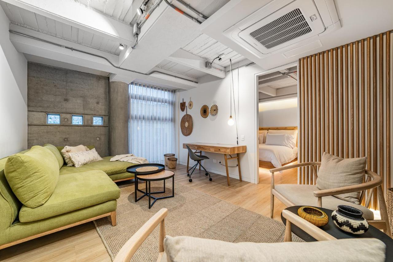 TOPÁ House Apartments by HOUSY HOST * Medellín