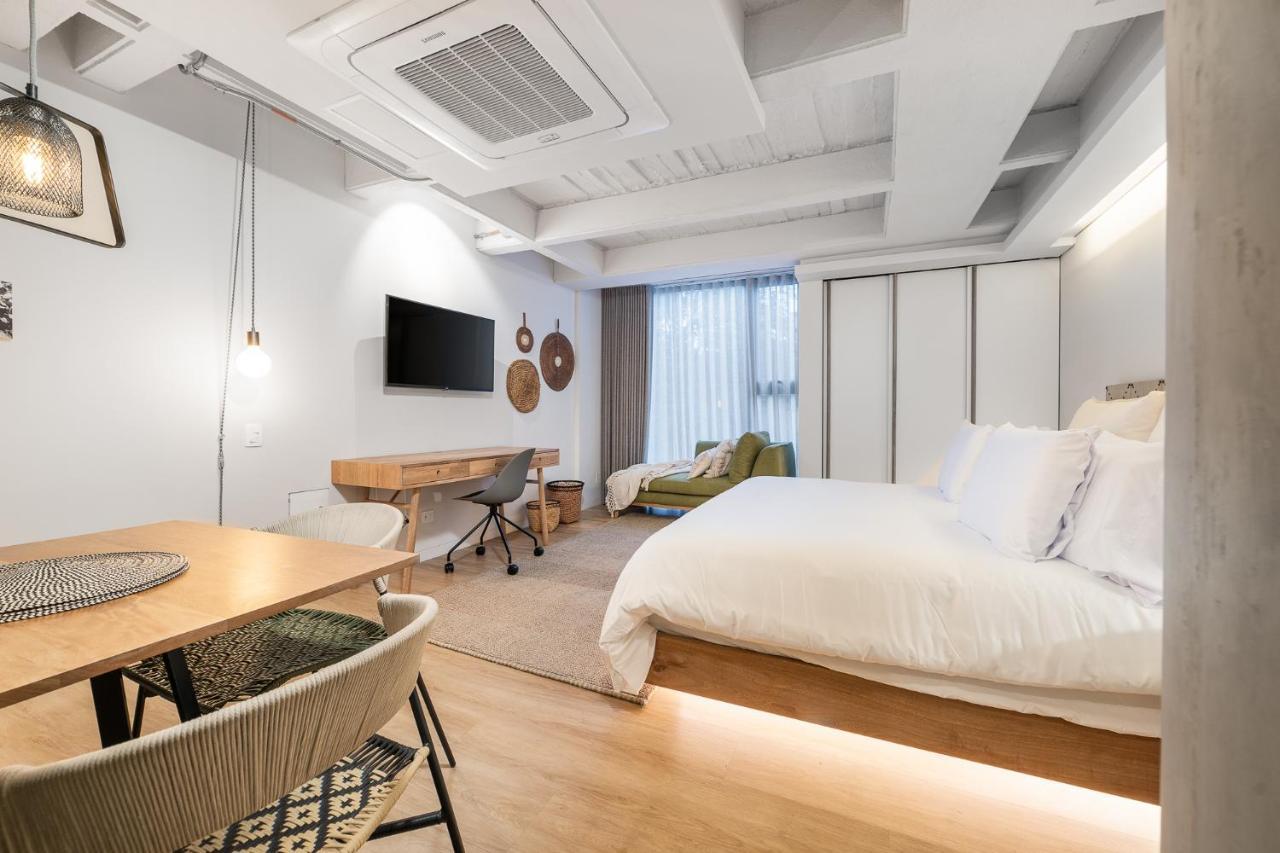 TOPÁ House Apartments by HOUSY HOST Medellín