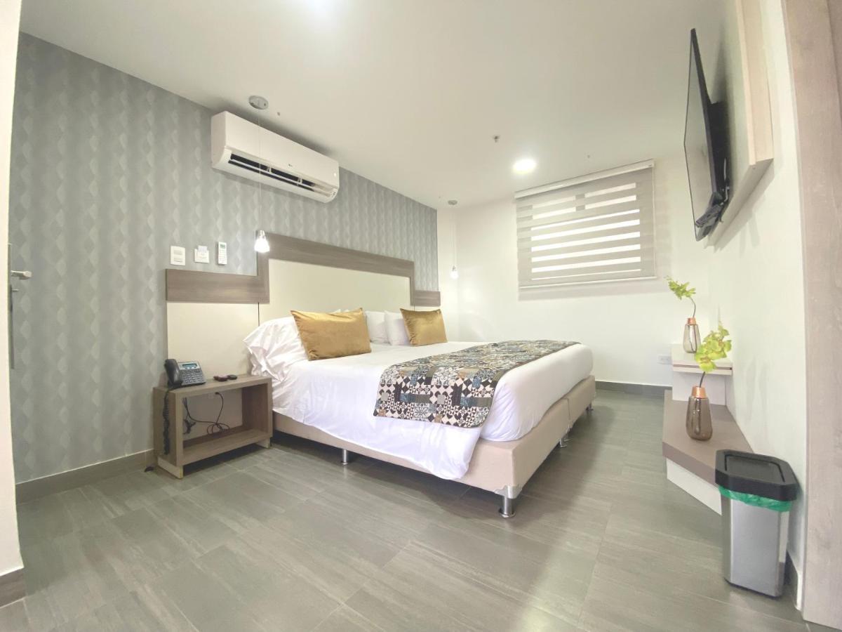 Hotel Seven 4*