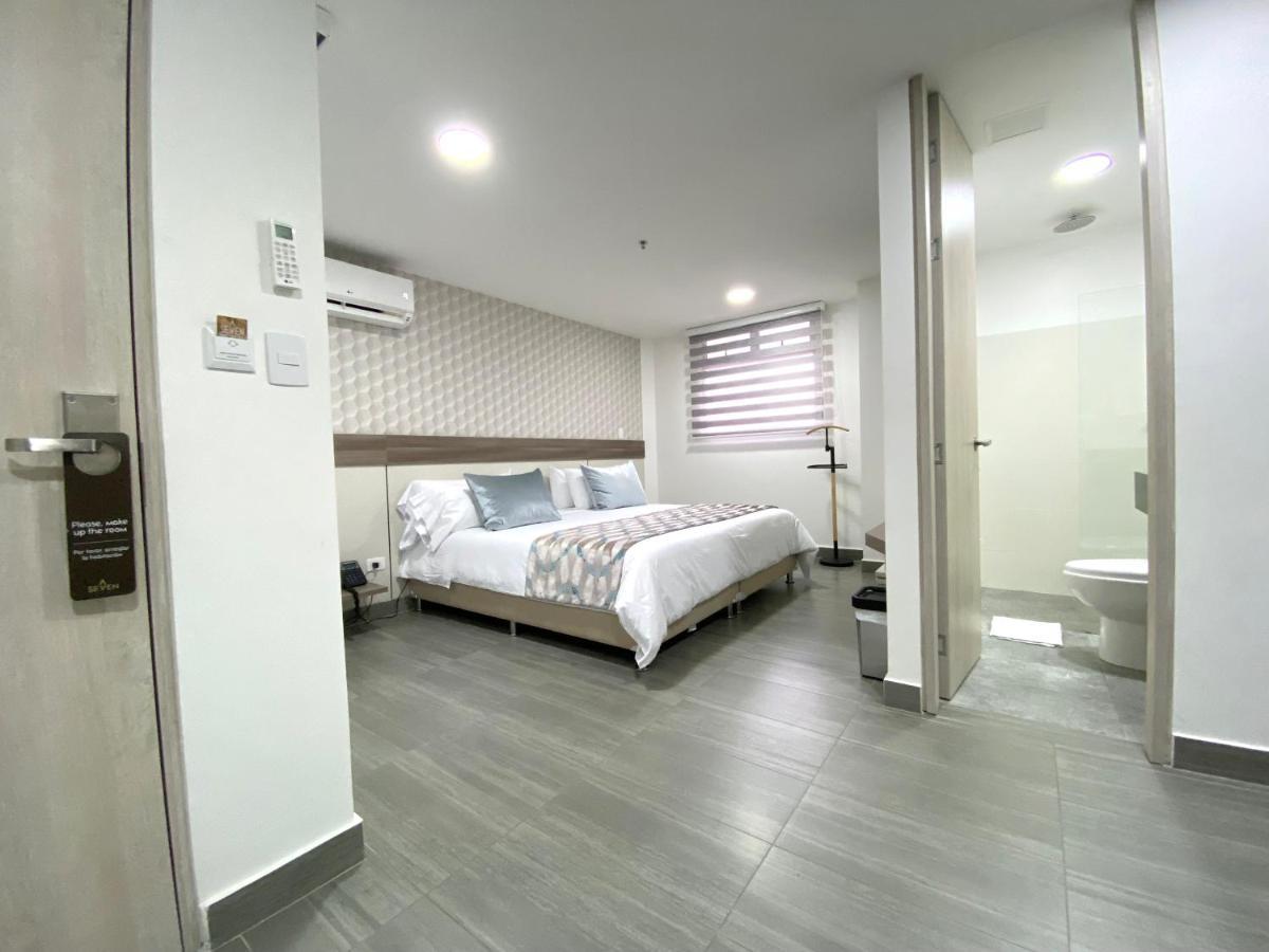 Seven 4* Medellín