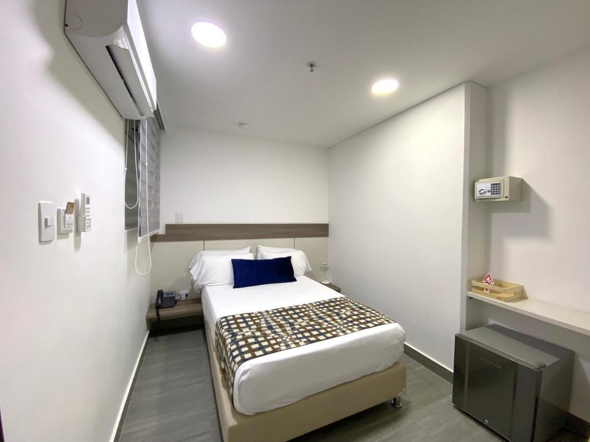 Hotel Seven 4*