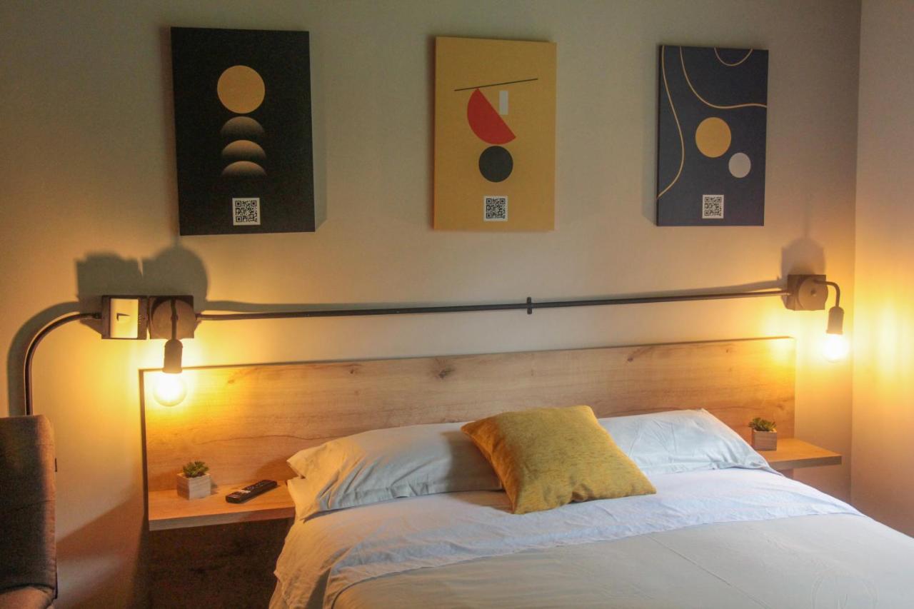 Apartamento Amueblado En Poblado Frn106 By Roots