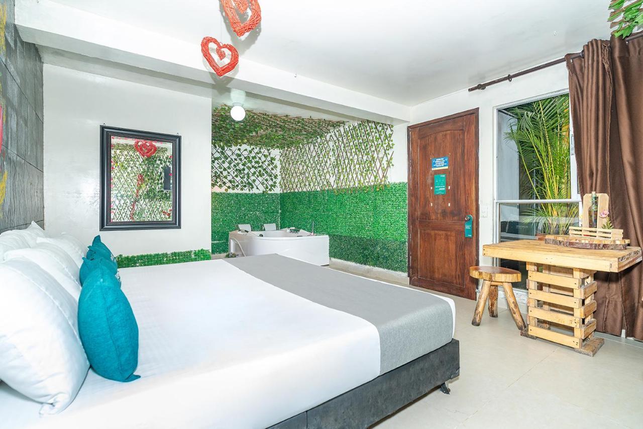 Hotel Ayenda Jardin De Provenza 3*