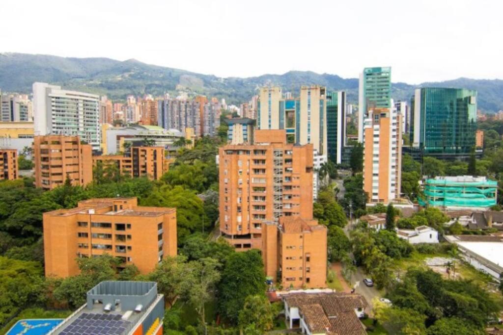 Modern Studio, Poblado, Coworking, A/c, Gym 1411 Apartamento Medellín