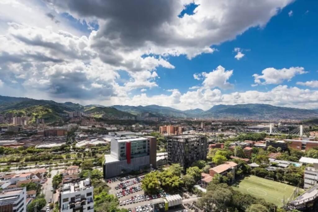 Floor Studio! Poblado, A/c, Coworking, Gym 1416 Apartamento *