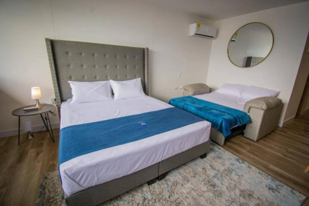 Floor Studio! Poblado, A/c, Coworking, Gym 1416 Apartamento *