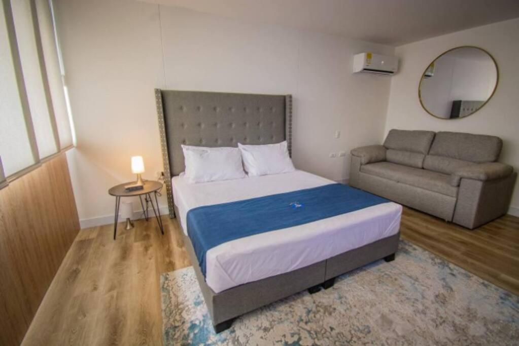 Apartamento Floor Studio! Poblado, A/c, Coworking, Gym 1416 Medellín