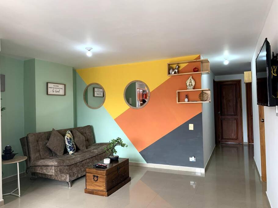 Large Pent House Near Poblado With Free Parking *