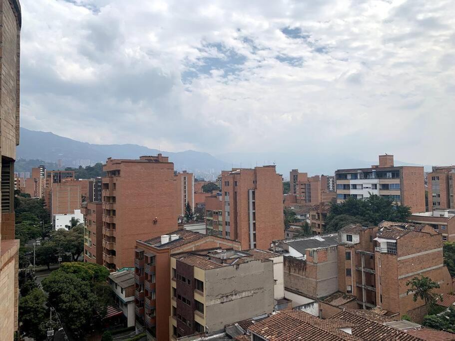 Large Pent House Near Poblado With Free Parking *