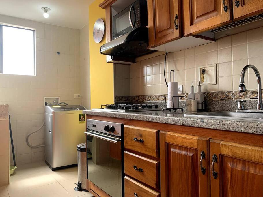 Large Pent House Near Poblado With Free Parking