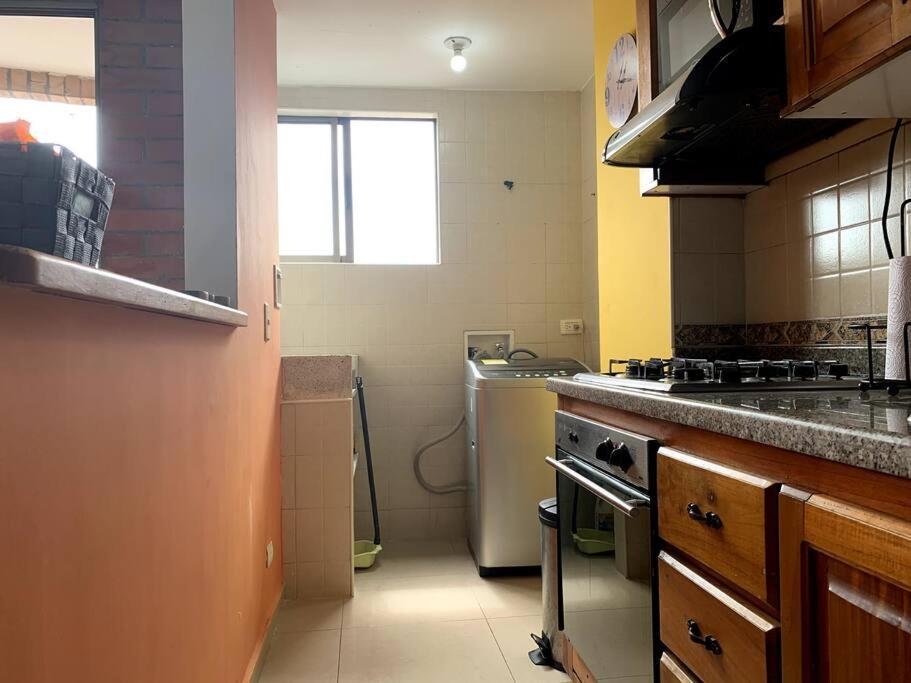 Large Pent House Near Poblado With Free Parking Apartamento *
