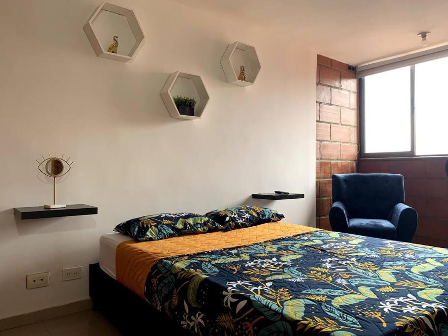 Large Pent House Near Poblado With Free Parking Apartamento Medellín