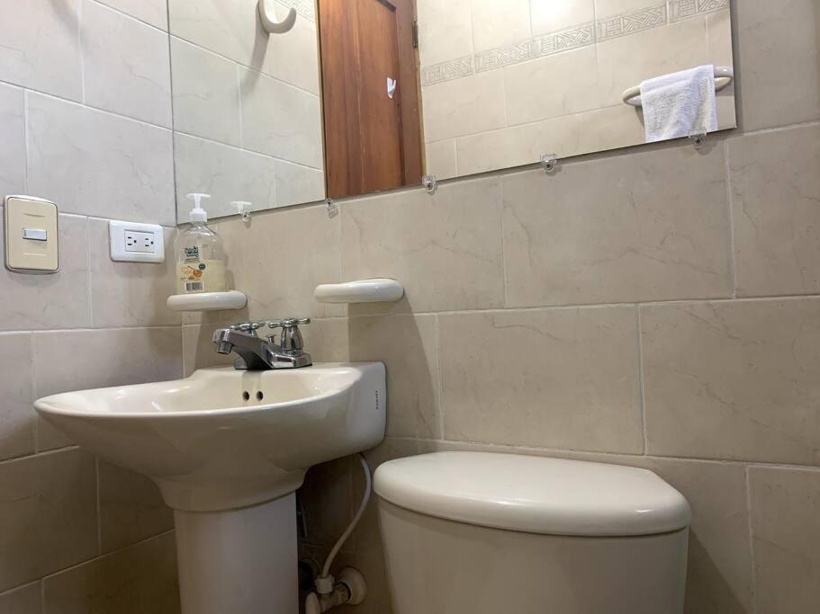 Apartamento Large Pent House Near Poblado With Free Parking Medellín
